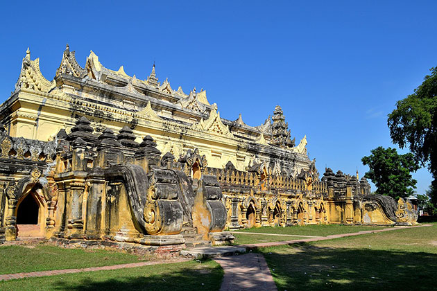 Maha Aungme Bonzan Monastery