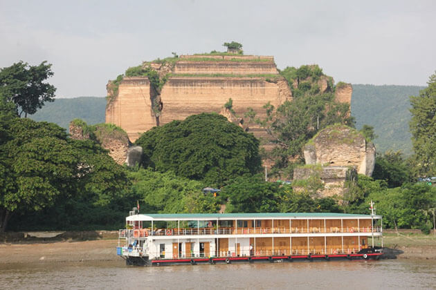 RV Kha Byoo Pandaw Cruise in Mingun