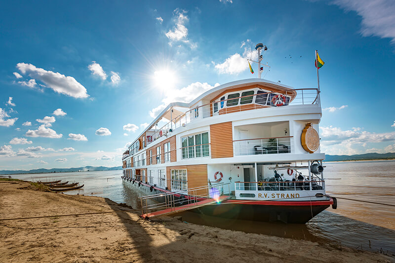 Strand Myanmar Cruise