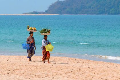 ngapali beach